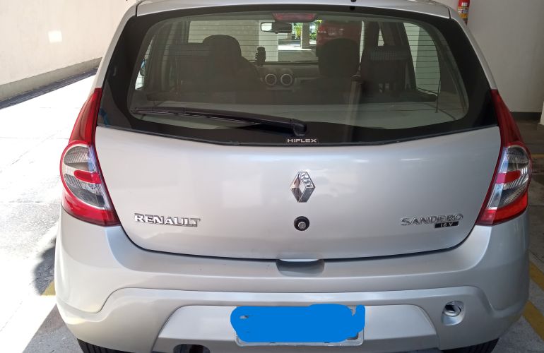 Renault Sandero Expression 1.0 16V (Flex) - Foto #2