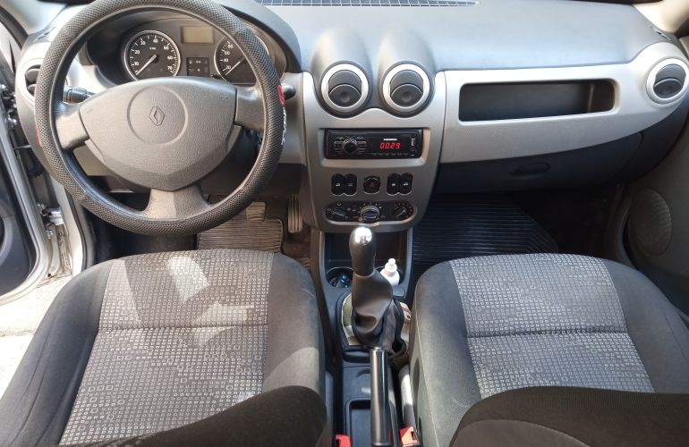 Renault Sandero Expression 1.0 16V (Flex) - Foto #5