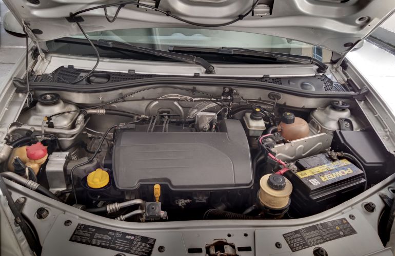 Renault Sandero Expression 1.0 16V (Flex) - Foto #7