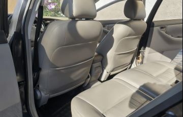 Toyota Corolla Fielder 1.8 16V (aut) - Foto #2