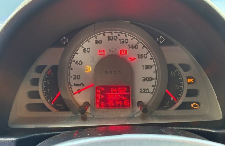 Volkswagen Fox 1.6 Mi Route 8v - Foto #9