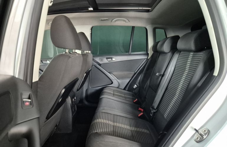 Volkswagen Tiguan 2.0 TSI 4WD - Foto #7