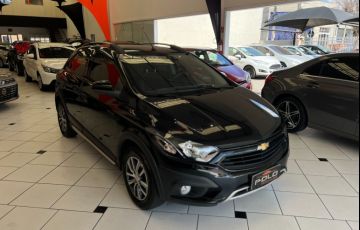 Chevrolet Onix 1.4 MPFi Activ 8v - Foto #2