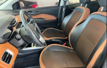 Chevrolet Onix 1.4 MPFi Activ 8v - Foto #7