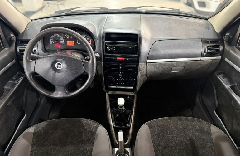 Fiat Siena 1.8 MPi Hlx 8v - Foto #9
