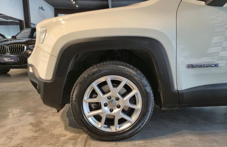 Jeep Renegade 1.8 16V Sport - Foto #4