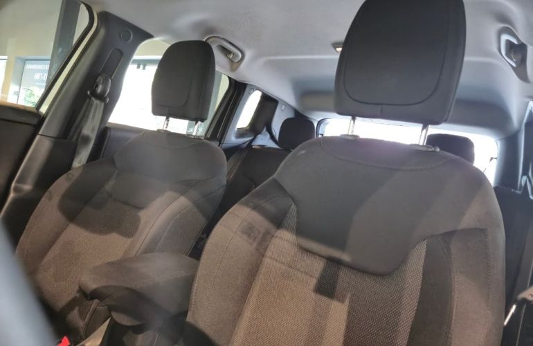 Jeep Renegade 1.8 16V Sport - Foto #5