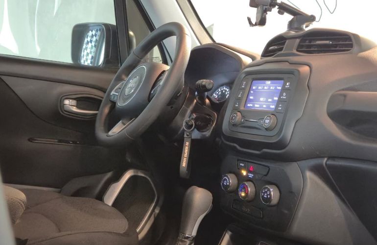 Jeep Renegade 1.8 16V Sport - Foto #8