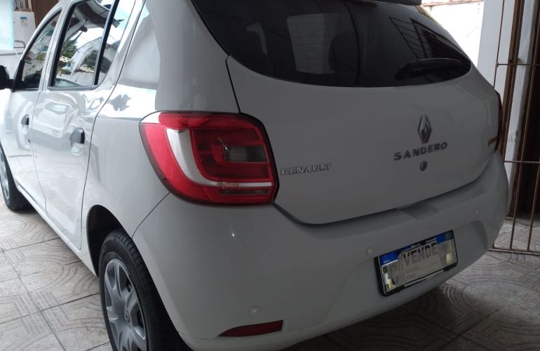 Renault Sandero Authentique 1.0 12V SCe (Flex) - Foto #3