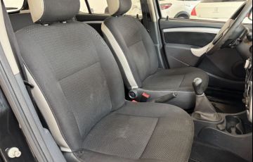 Renault Sandero Stepway 1.6 16V (Flex) - Foto #5