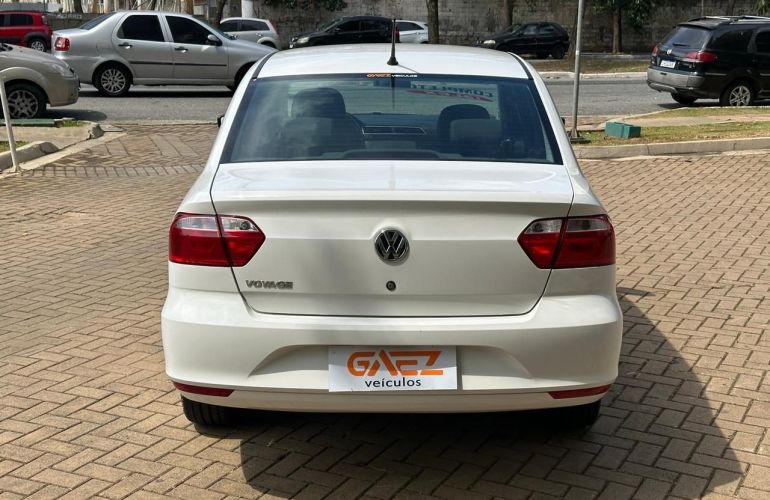 Volkswagen Voyage 1.0 12v MPi Totalflex - Foto #8