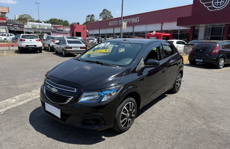 Chevrolet Onix 1.0 MPFi LT 8v - Foto #4