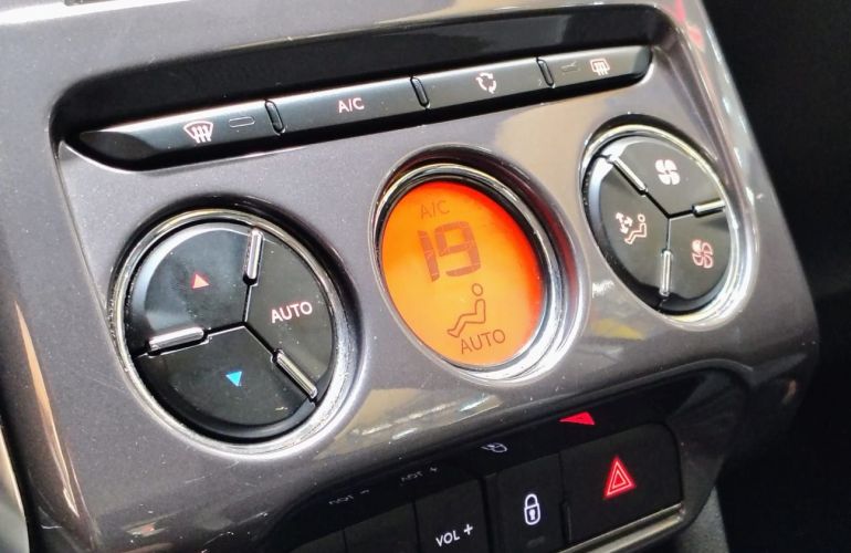 Citroën C3 1.2 Pure Tech Tendance - Foto #10