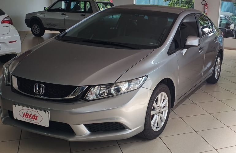 Honda Civic LXS 1.8 i-VTEC (Aut) (Flex) - Foto #3