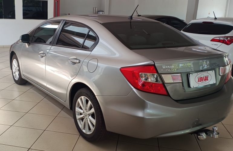 Honda Civic LXS 1.8 i-VTEC (Aut) (Flex) - Foto #4