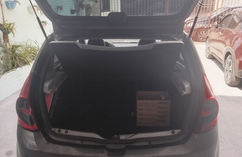 Renault Sandero Expression 1.6 8V (Flex) - Foto #10