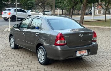 Toyota Etios 1.5 X Plus Sedan 16v - Foto #2