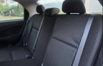 Toyota Etios 1.5 X Plus Sedan 16v - Foto #9