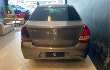 Toyota Etios 1.5 X Plus Sedan 16V Flex 4p Automático - Foto #5