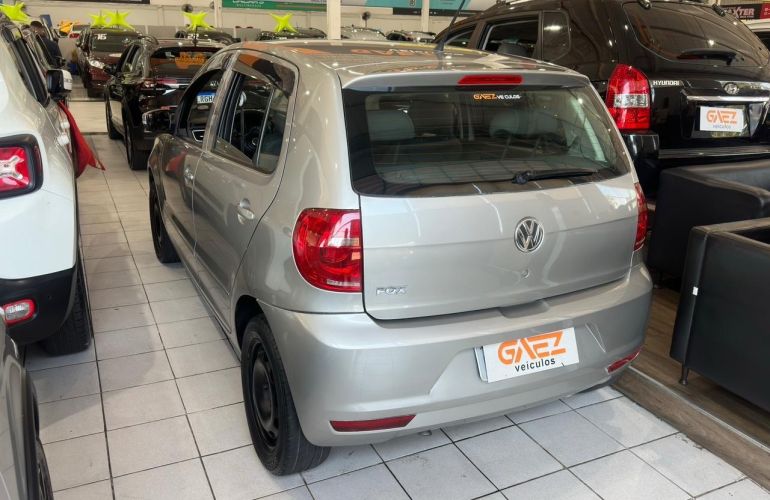 Volkswagen Fox 1.0 Mi 8v - Foto #2