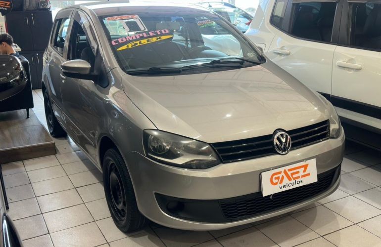 Volkswagen Fox 1.0 Mi 8v - Foto #4