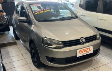 Volkswagen Fox 1.0 Mi 8v - Foto #4