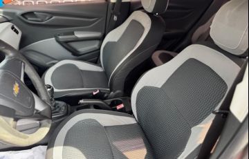Chevrolet Onix 1.0 MPFi LT 8v - Foto #9