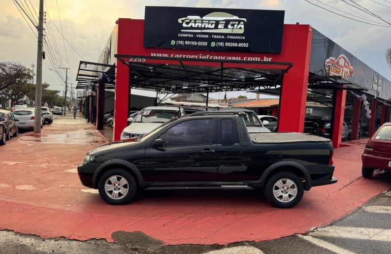 Fiat Strada 1.8 MPi Adventure CE 8v - Foto #2