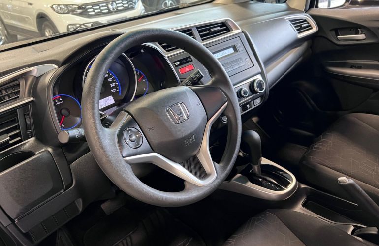Honda Fit 1.5 LX 16v - Foto #4