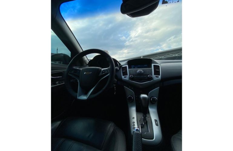 Chevrolet Cruze Sport6 LT 1.8 16V Ecotec (Aut) (Flex) - Foto #9