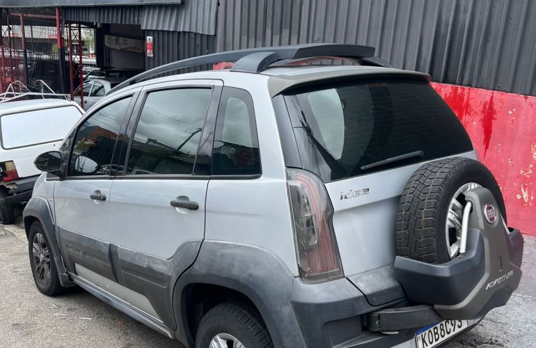 Fiat Idea Adventure 1.8 16V E.TorQ Dualogic (Flex) - Foto #6