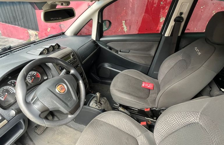 Fiat Idea Adventure 1.8 16V E.TorQ Dualogic (Flex) - Foto #8
