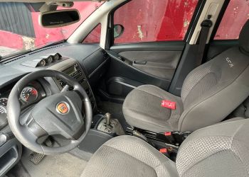 Fiat Idea Adventure 1.8 16V E.TorQ Dualogic (Flex) - Foto #8