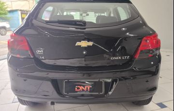 Chevrolet Onix 1.4 MPFi LTZ 8v - Foto #5