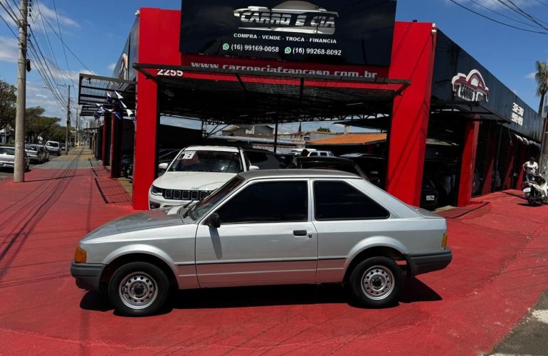Ford Escort 1.0 Hobby 8v - Foto #2