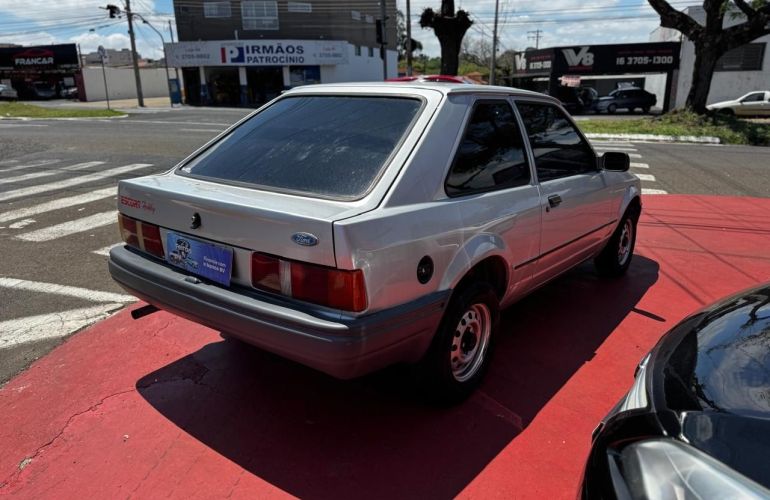 Ford Escort 1.0 Hobby 8v - Foto #6