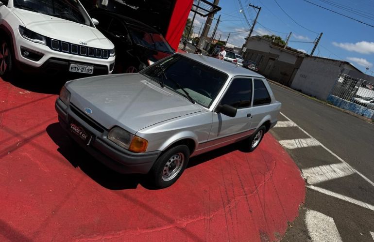 Ford Escort 1.0 Hobby 8v - Foto #9
