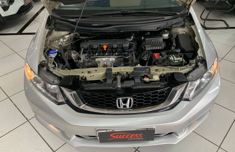 Honda Civic 2.0 LXR 16v - Foto #7