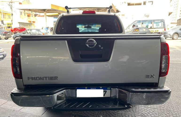 Nissan Frontier 2.5 Le 4x4 CD Turbo Eletronic - Foto #6