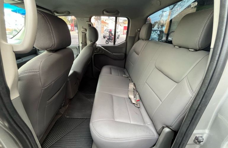 Nissan Frontier 2.5 Le 4x4 CD Turbo Eletronic - Foto #8