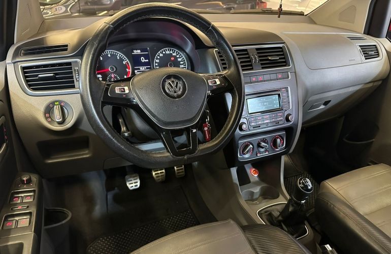 Volkswagen Fox 1.6 Msi Highline 16v - Foto #9