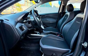Chevrolet Onix 1.4 MPFi Activ 8v - Foto #4