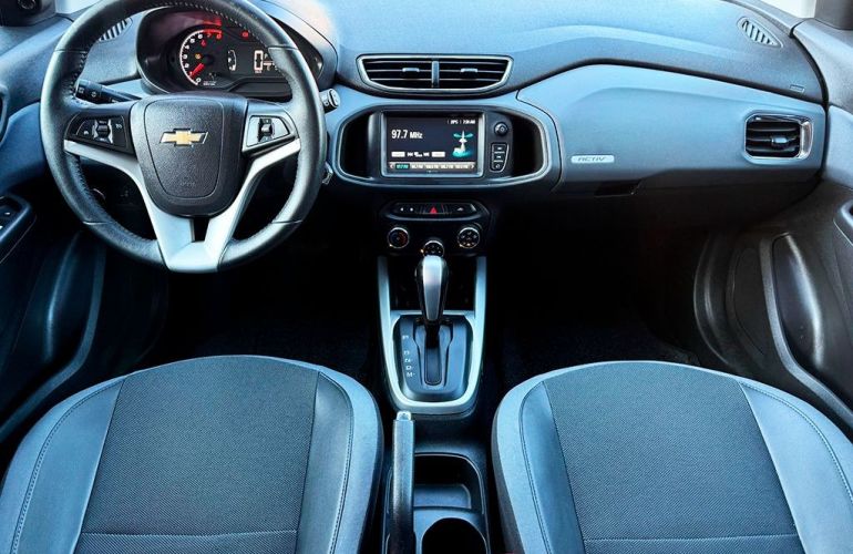 Chevrolet Onix 1.4 MPFi Activ 8v - Foto #6