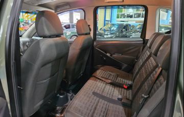 Fiat Idea 1.8 MPi Adventure 16v - Foto #8