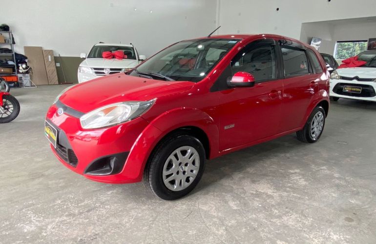Ford Fiesta 1.6 MPi Class Hatch 8V Flex 4p Manual - Foto #1