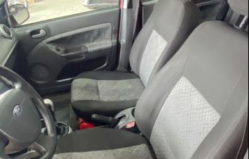 Ford Fiesta 1.6 MPi Class Hatch 8V Flex 4p Manual - Foto #8