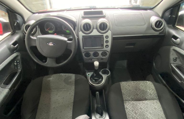 Ford Fiesta 1.6 MPi Class Hatch 8V Flex 4p Manual - Foto #10