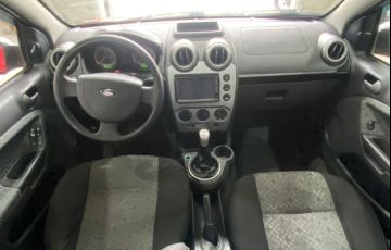 Ford Fiesta 1.6 MPi Class Hatch 8V Flex 4p Manual - Foto #10