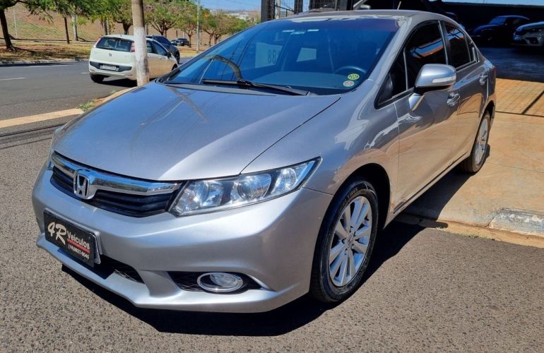 Honda Civic 2.0 LXR 16v - Foto #1
