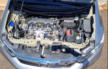 Honda Civic 2.0 LXR 16v - Foto #9
